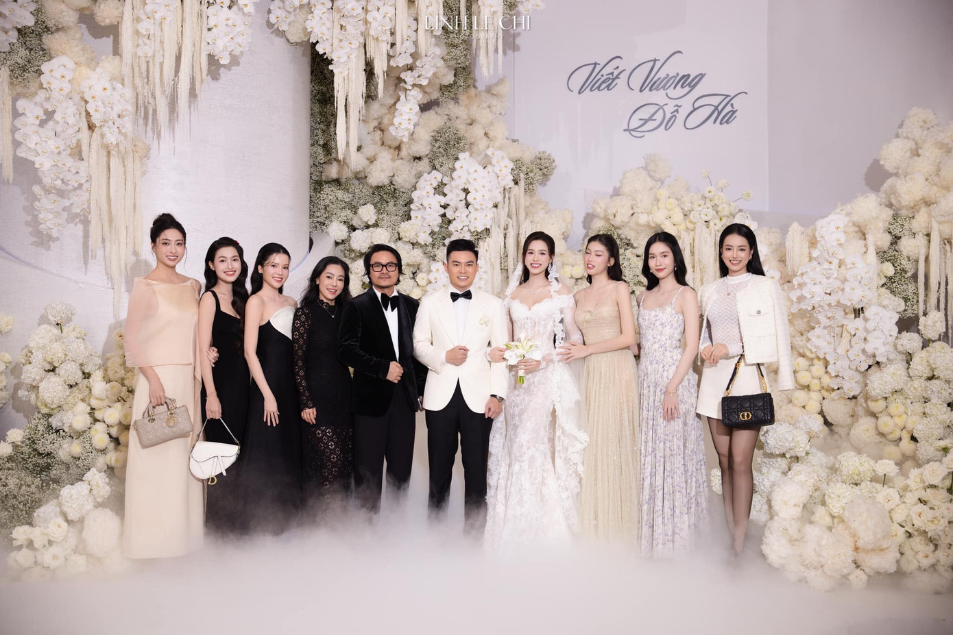 Dàn người đẹp đến chung vui ngày trọng đại của Đỗ Thị Hà. Ảnh: Linh Lê Chí