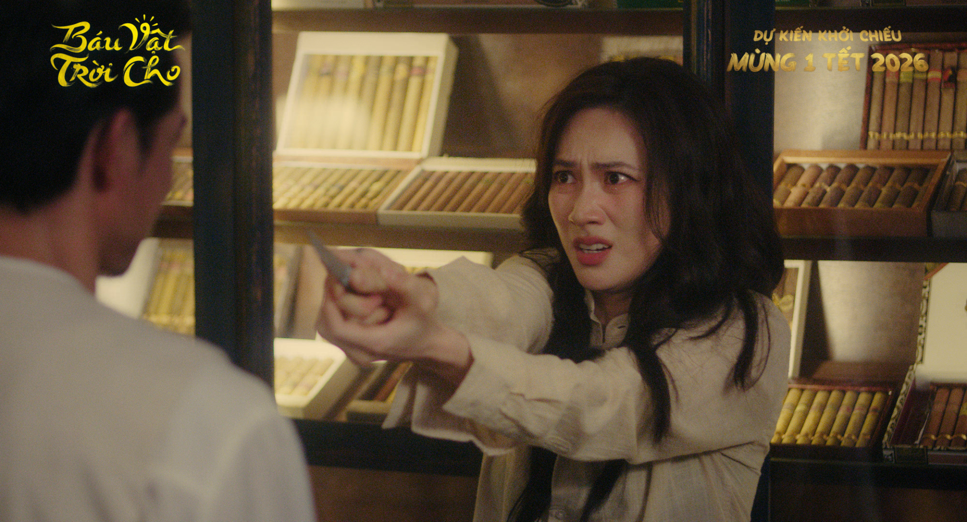 Phương Anh Đào “không dây dưa cảm xúc cá nhân” với Tuấn Trần trong teaser phim Tết 2026 - ảnh 3