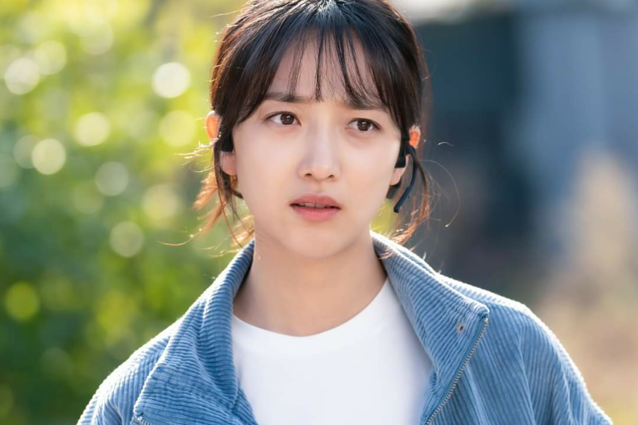 Ahn Go Eun - nữ hacker thiên tài của đội