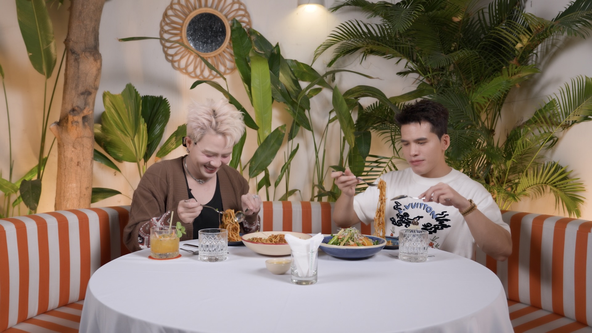 Duy Khánh phân trần về tin đồn “nghỉ chơi” Quốc Thiên - ảnh 1