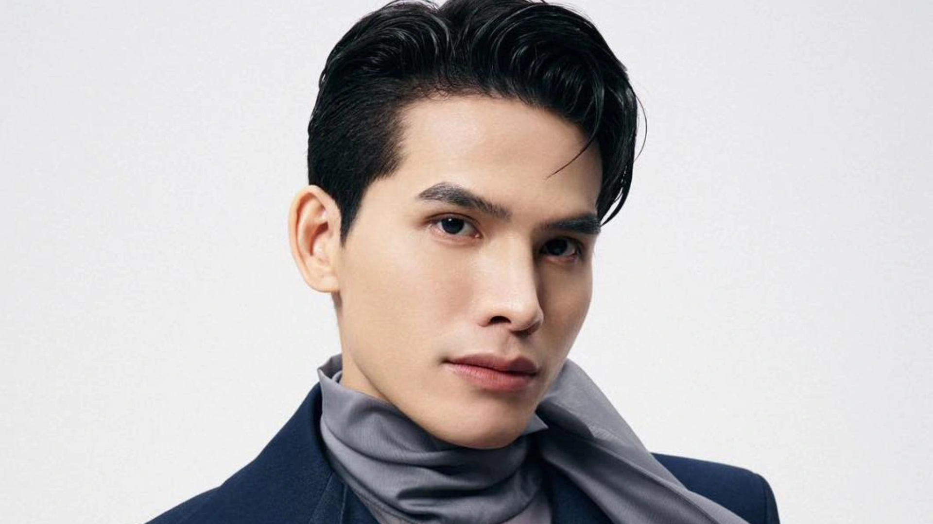 Chất giọng trầm, ấm của Quốc Thiên thể hiện trọn vẹn OST cho bộ phim về tình cha con.