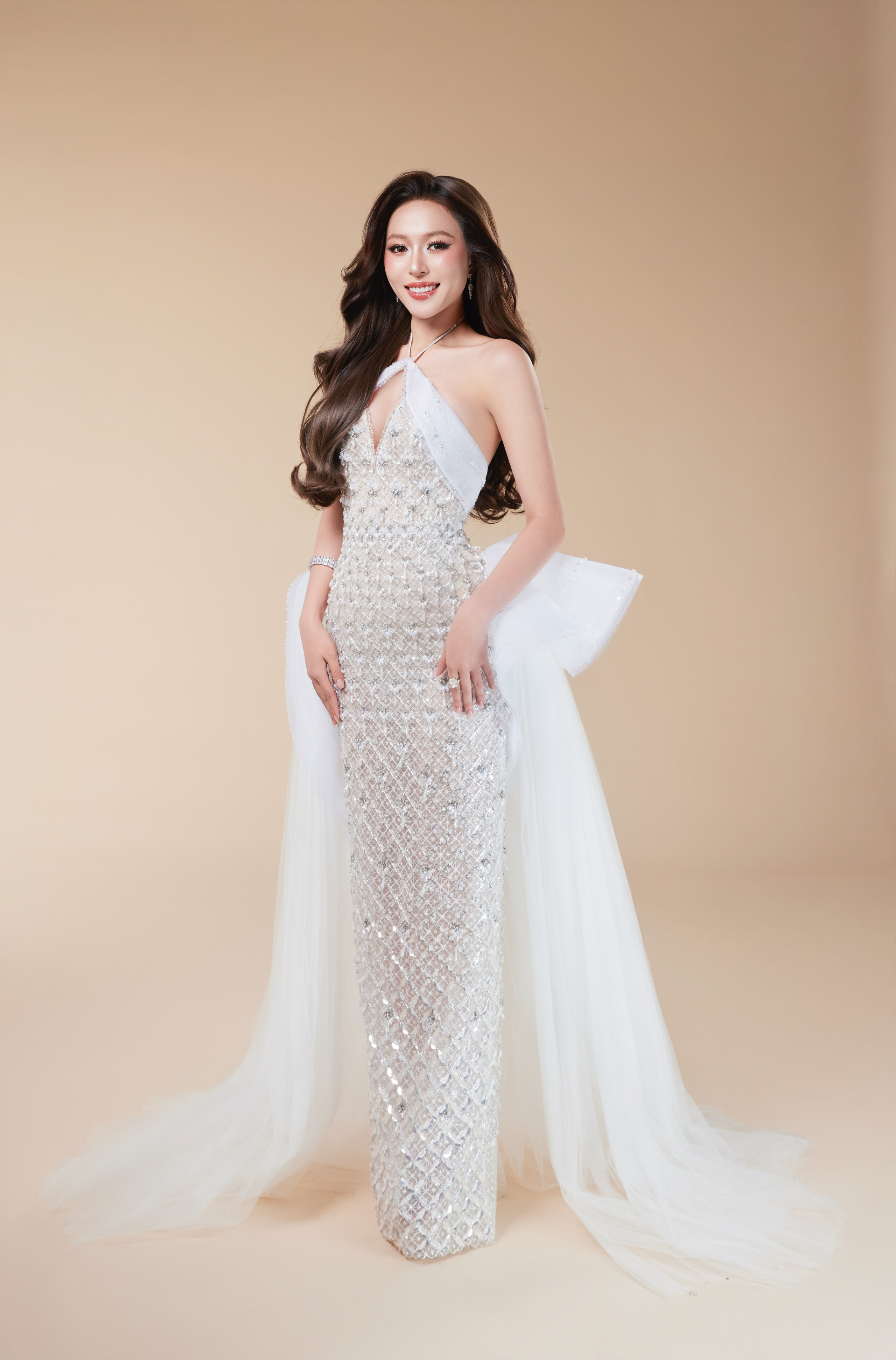 Hoa hậu Kiều Duy đọc tục ngữ Việt Nam tại bán kết Miss International - ảnh 1