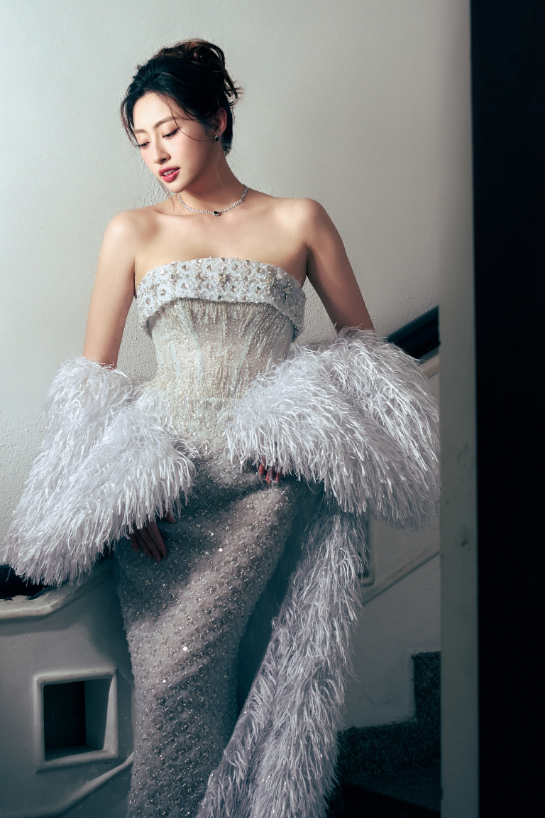 Hoa hậu Lương Thùy Linh