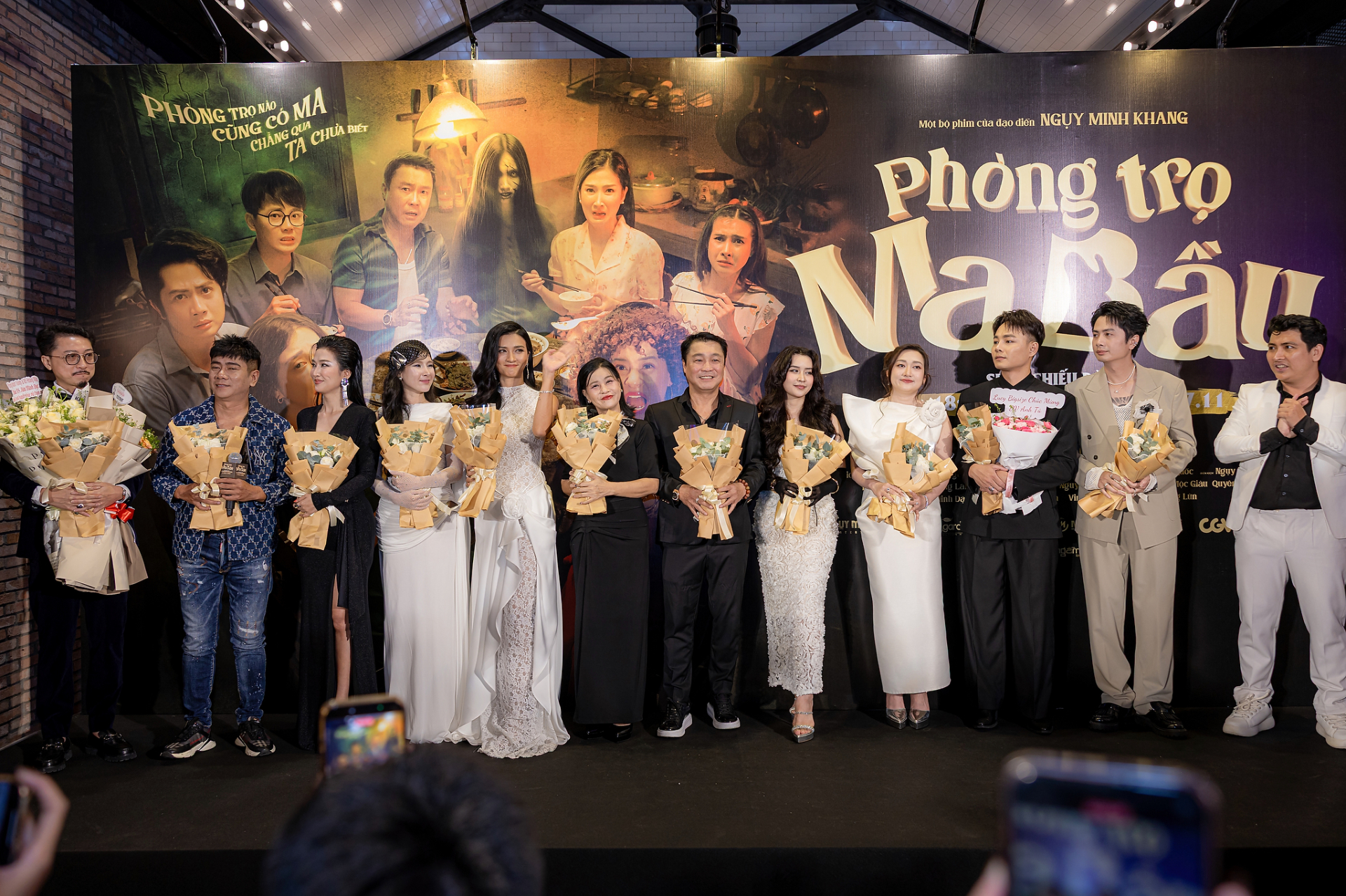 Phim hài - kinh dị Phòng Trọ Ma Bầu ra mắt, hàng loạt sao Việt đổ bộ thảm đỏ - ảnh 10