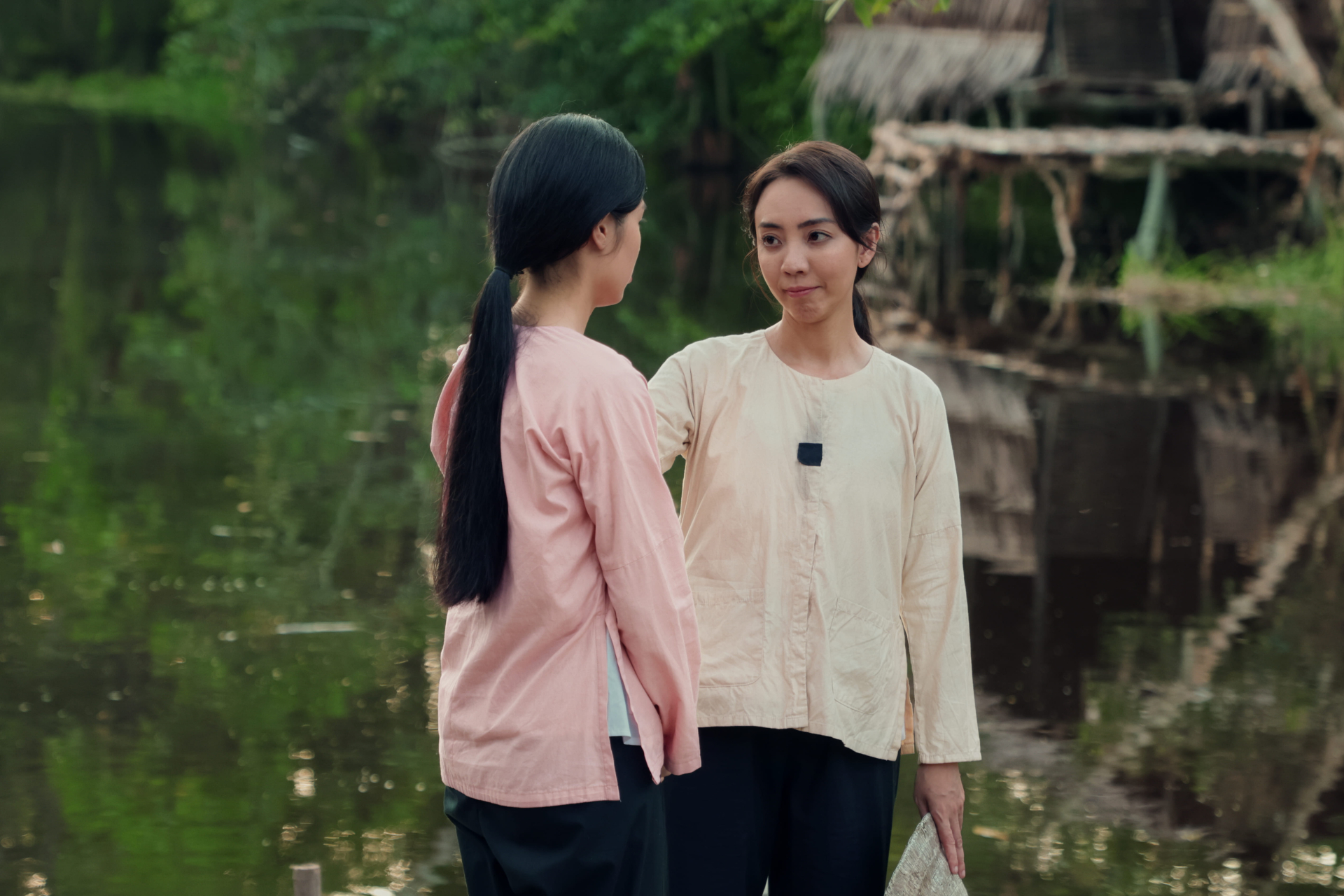 Thu Trang gây bất ngờ khi công khai “người tình màn ảnh” Ngọc Thuận trong “Ai Thương Ai Mến” - ảnh 5