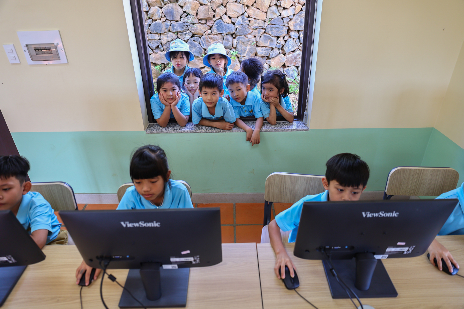 Trường Tiểu học Hiểu Về Trái Tim Đắk Nông: Ngôi trường sinh ra từ tình  thương - ảnh 5