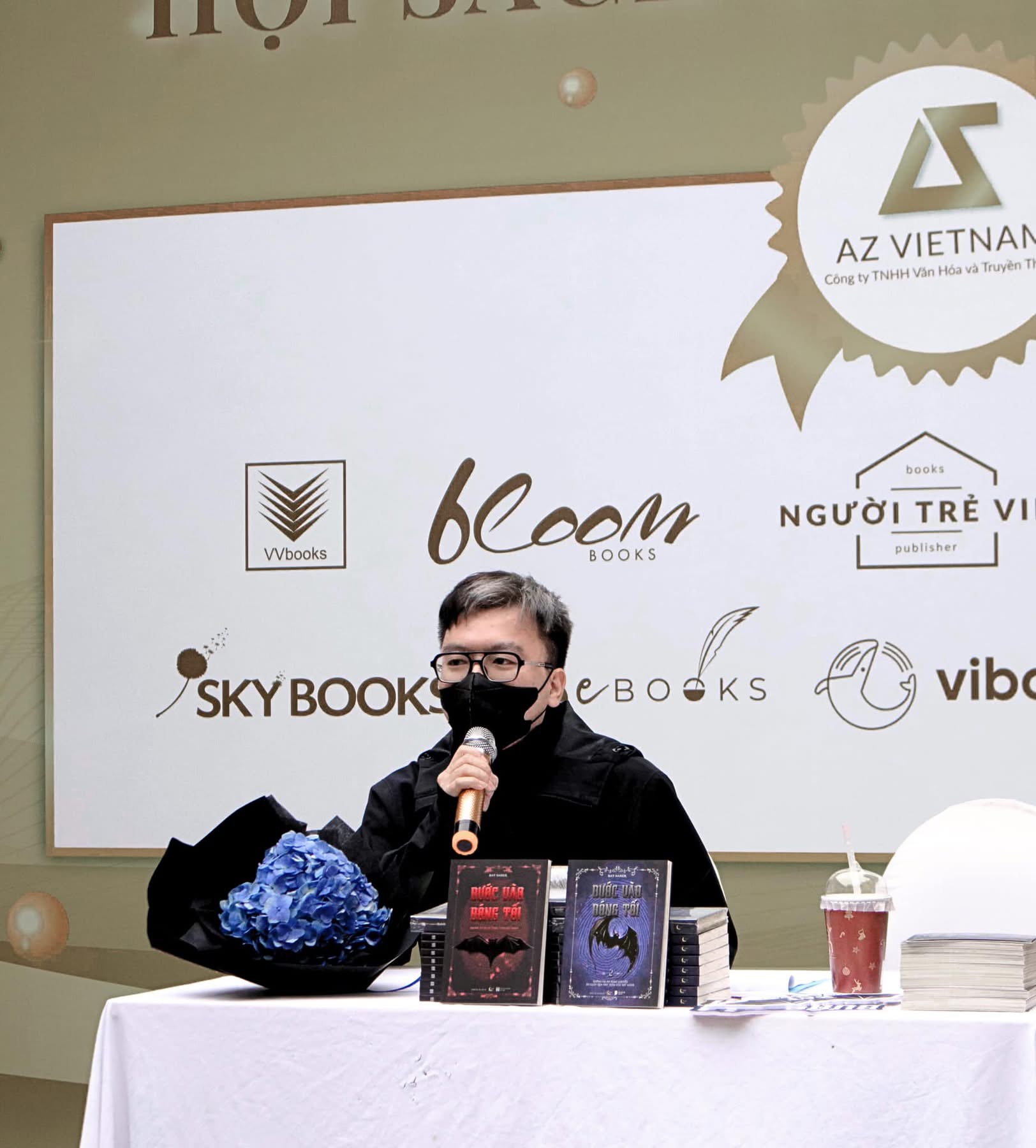 Bat Saber - người kể chuyện cuốn hút.