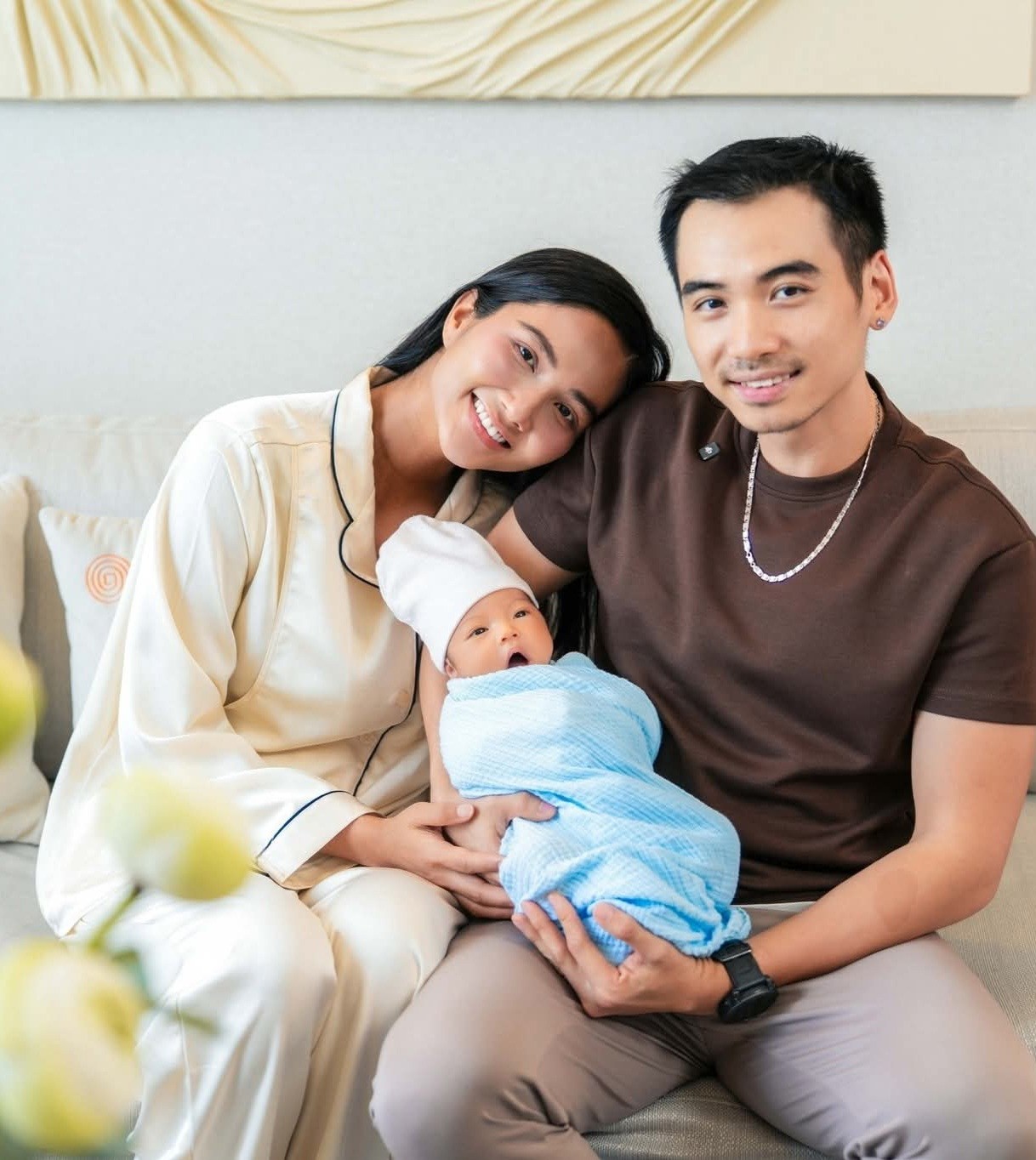 Chồng H’Hen Niê khoe con gái Ê Đê mắt to tròn đen láy, vừa chào đời đã được định sẵn thừa kế tài sản “khủng” - ảnh 5