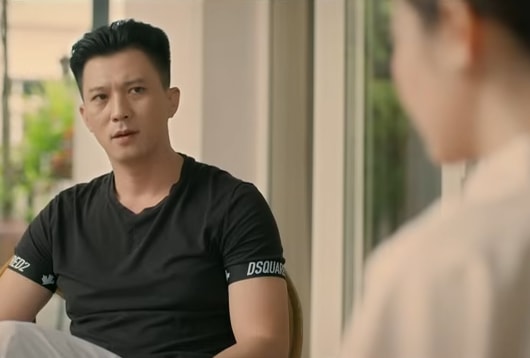 Viễn thông báo cho Ngân về âm mưu của Nghiêm và đề nghị được giúp đỡ.