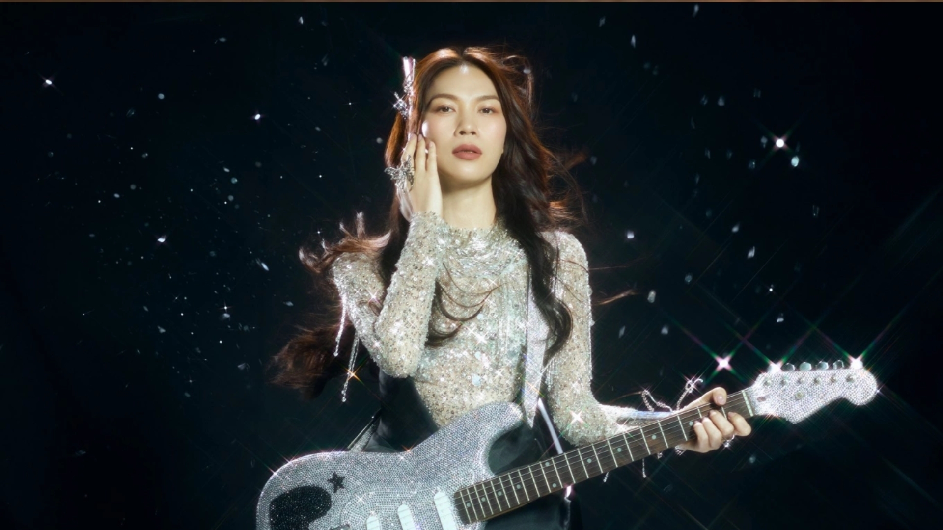 Live Concert Mỹ Tâm 2025 - See The Light sẽ diễn ra ngày 13/12 tại SVĐ Mỹ Đình, hứa hẹn mang đến đại tiệc âm thanh và ánh sáng mãn nhãn.