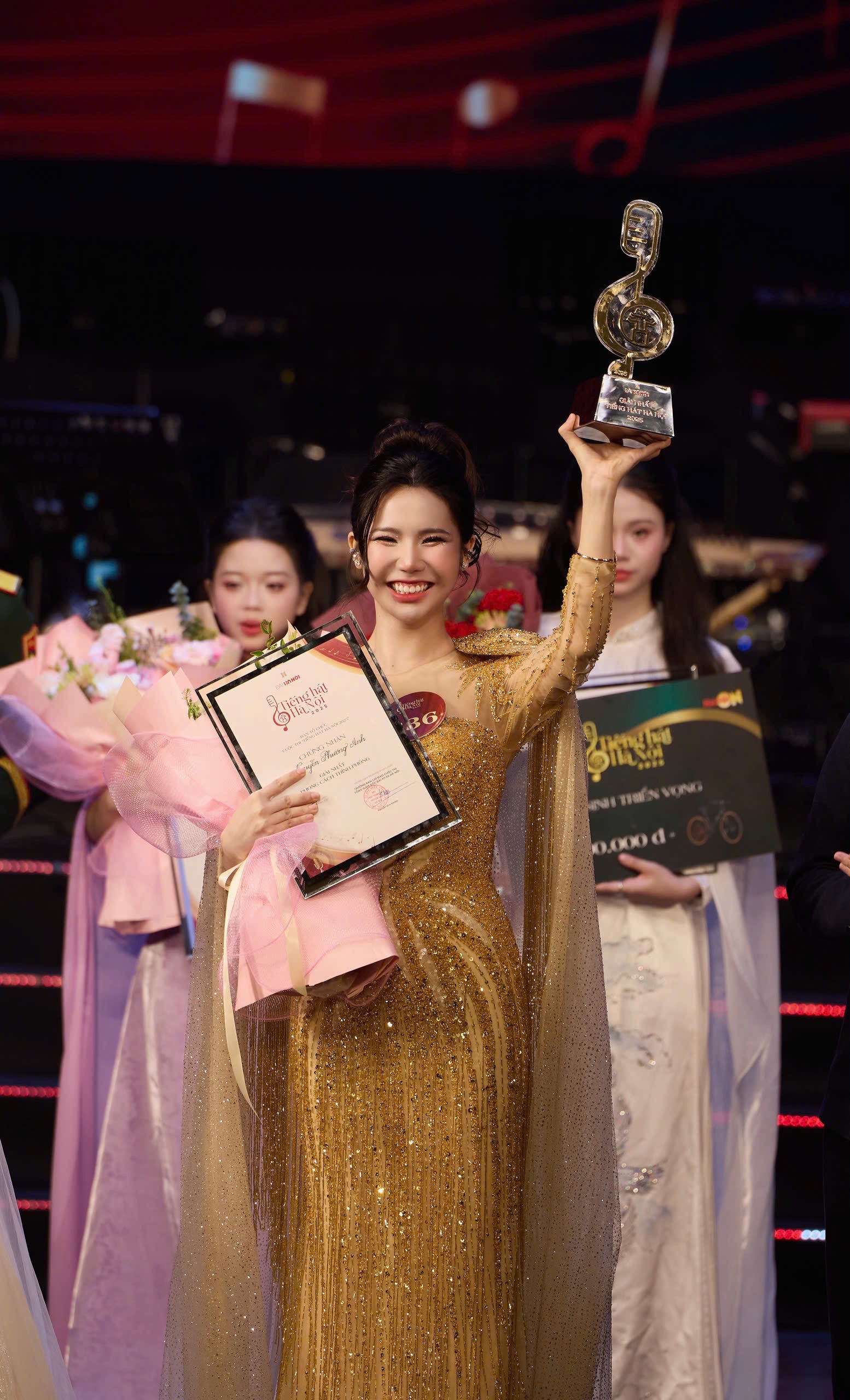 Hành động đầy nhân văn của Nguyễn Phương Anh sau chiến thắng Tiếng Hát Hà Nội 2025 - ảnh 3