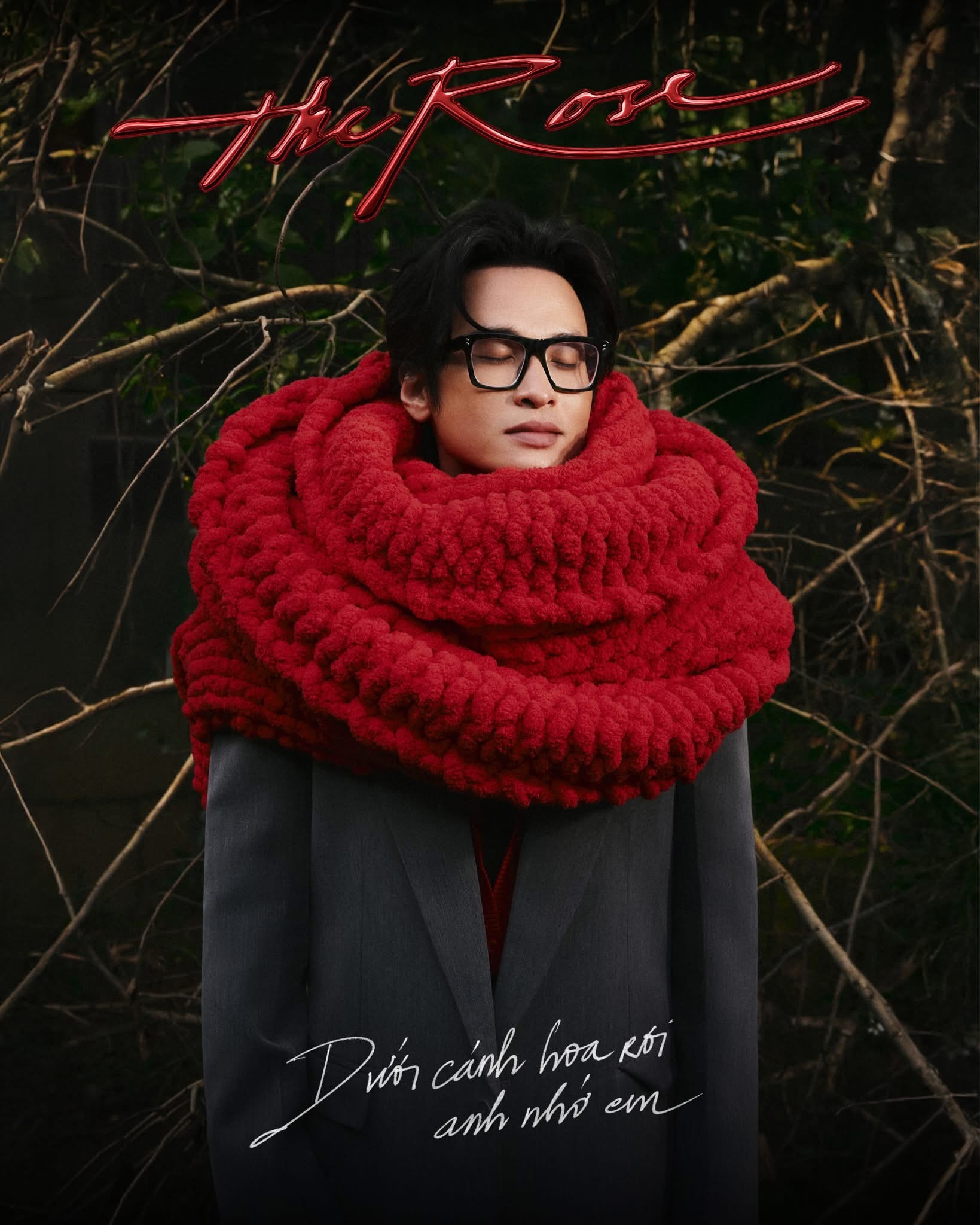 “Dưới cánh hoa rơi anh nhớ em” (Tháng Mấy Em Nhớ Anh)