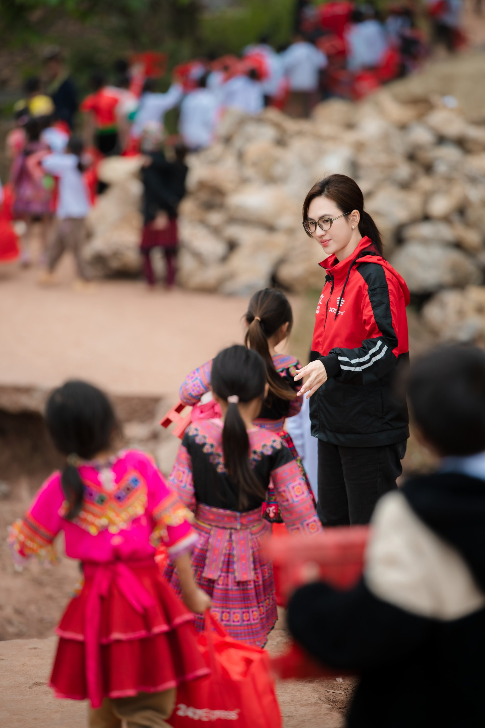 Phương Anh Đào trong chuyến đi “Giao Nắng”: Khi nỗi đau ngoài đời vượt xa phim ảnh - ảnh 2