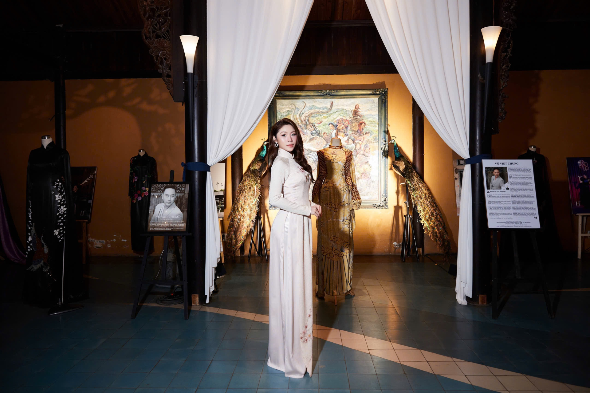 Hoa hậu Thanh Thảo đảm nhận vai trò vedette trong show diễn kỷ niệm 30 năm làm nghề của NTK Võ Việt Chung - ảnh 1