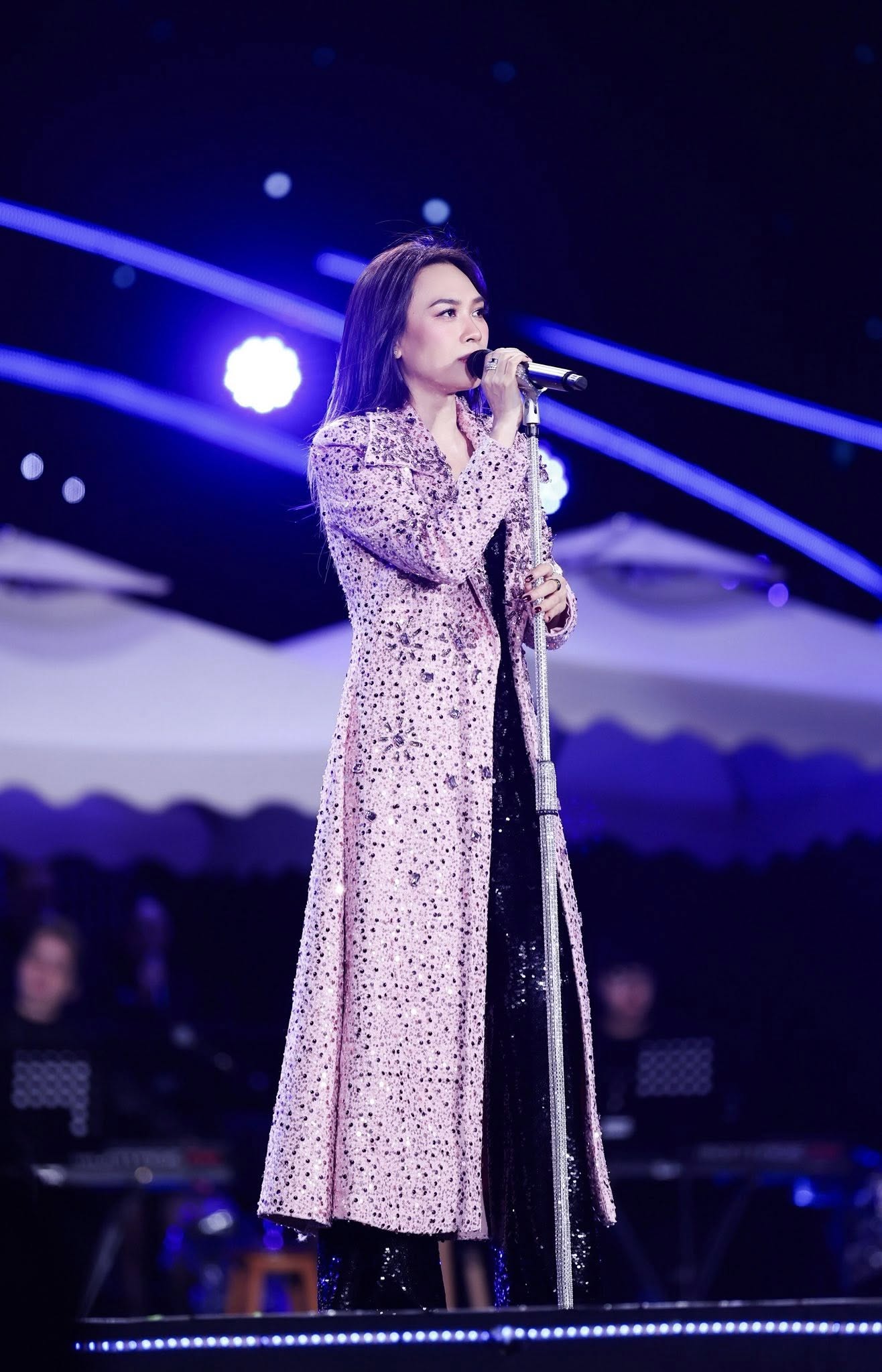 “Chuyện để dành” của Mỹ Tâm cán mốc Top 1  YouTube Trending sau 4 ngày ra mắt - ảnh 3