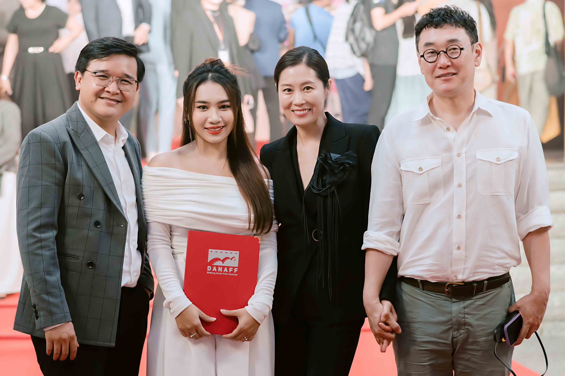 Năm nay, vợ chồng Võ Thanh Hòa - Mai Bảo Ngọc tham gia Liên hoan phim châu Á Đà Nẵng (DANAFF) ngay từ ngày khai mạc.
