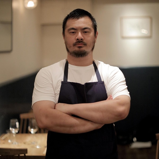 Toba Shusaku hiện là chủ của 8 nhà hàng, có vợ và 2 con, anh bày tỏ muốn hàn gắn với vợ cùng vun đắp cuộc hôn nhân của mình (Ảnh: Internet)