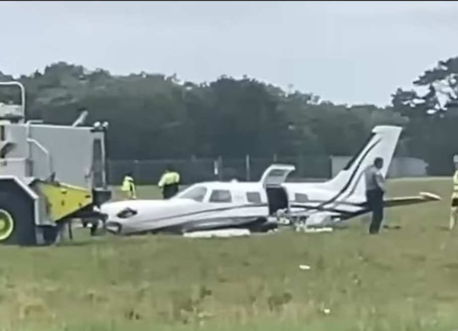 Chiếc máy bay đã hạ cánh an toàn và không có thiệt hại về người nào (Ảnh: Internet)