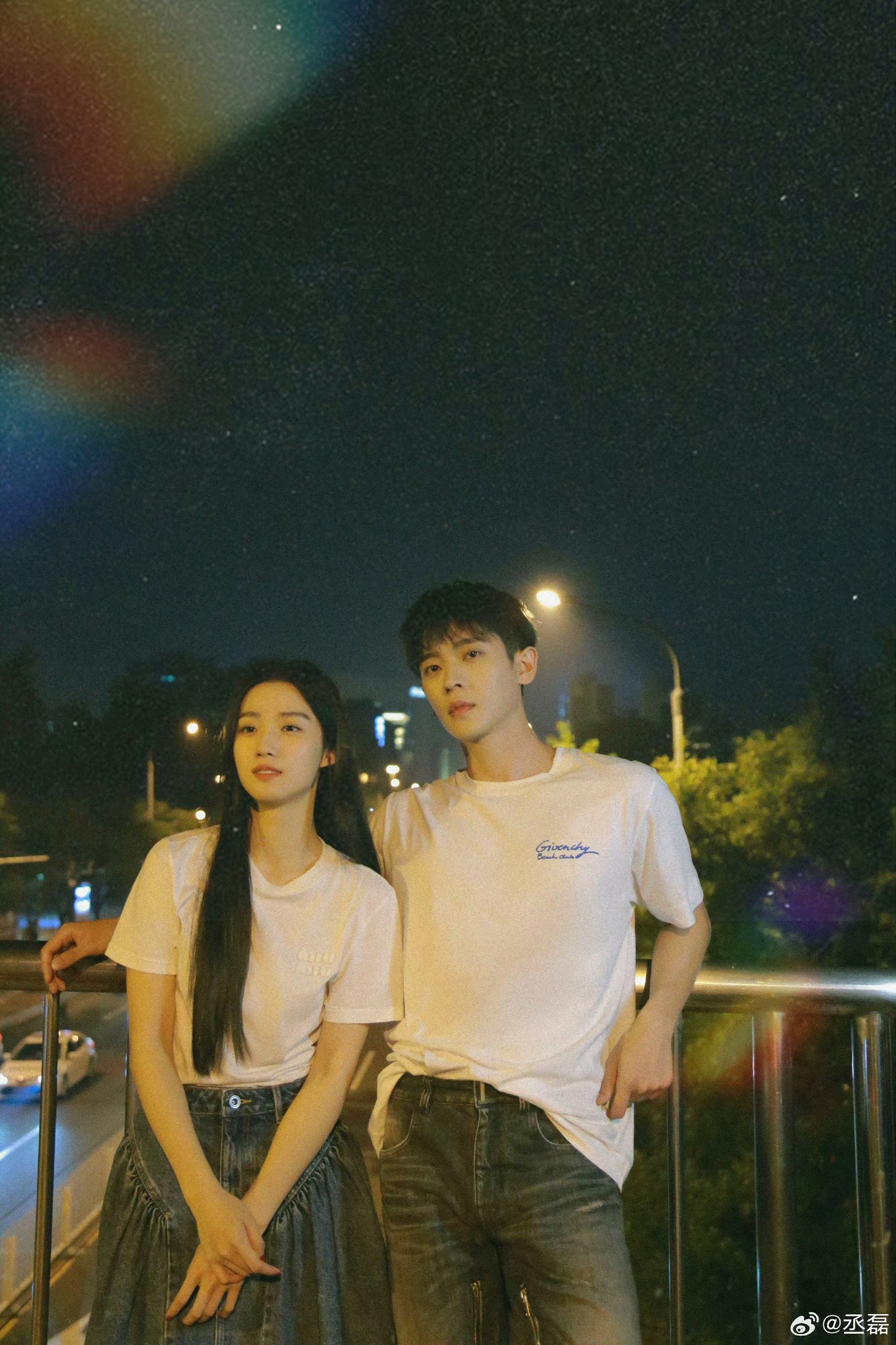 Cặp đôi 'chàng sói nàng cáo' xuất hiện cùng nhau trong một bộ ảnh couple netizen 'đẩy thuyền' tích cực.