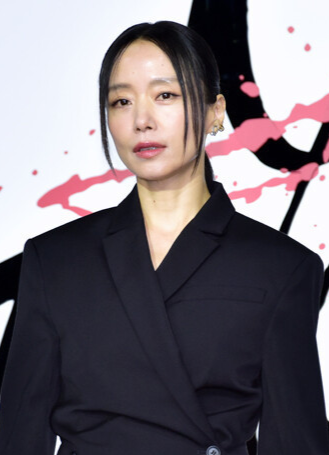 'Nữ hoàng cảnh nóng' Jeon Do Yeon từng bước vươn lên trở thành ngôi sao có thực lực hàng đầu xứ sở Kim Chi