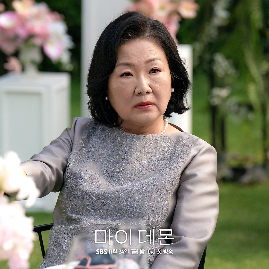 Người phụ nữ quyền lực Joo Cheon Sook