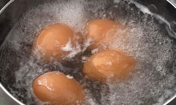 4 cách luộc trứng lòng đào vừa ngon vừa dẻo, không phải ai cũng biết - ảnh 2