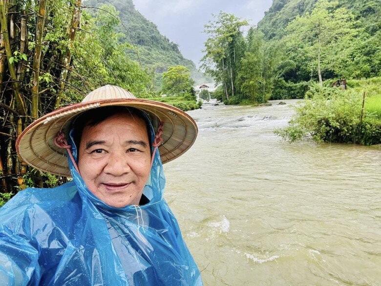 NSƯT Quang Tèo là thượng tá về hưu, ở biệt thự 1.000m2, sở hữu 9 chiếc xe hơi nhưng vẫn nợ ngân hàng - ảnh 4