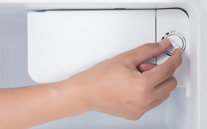 Trên tủ lạnh có 1 'dãy số bí mật', nếu chỉnh đúng có thể giảm nửa tiền điện mỗi tháng - ảnh 1