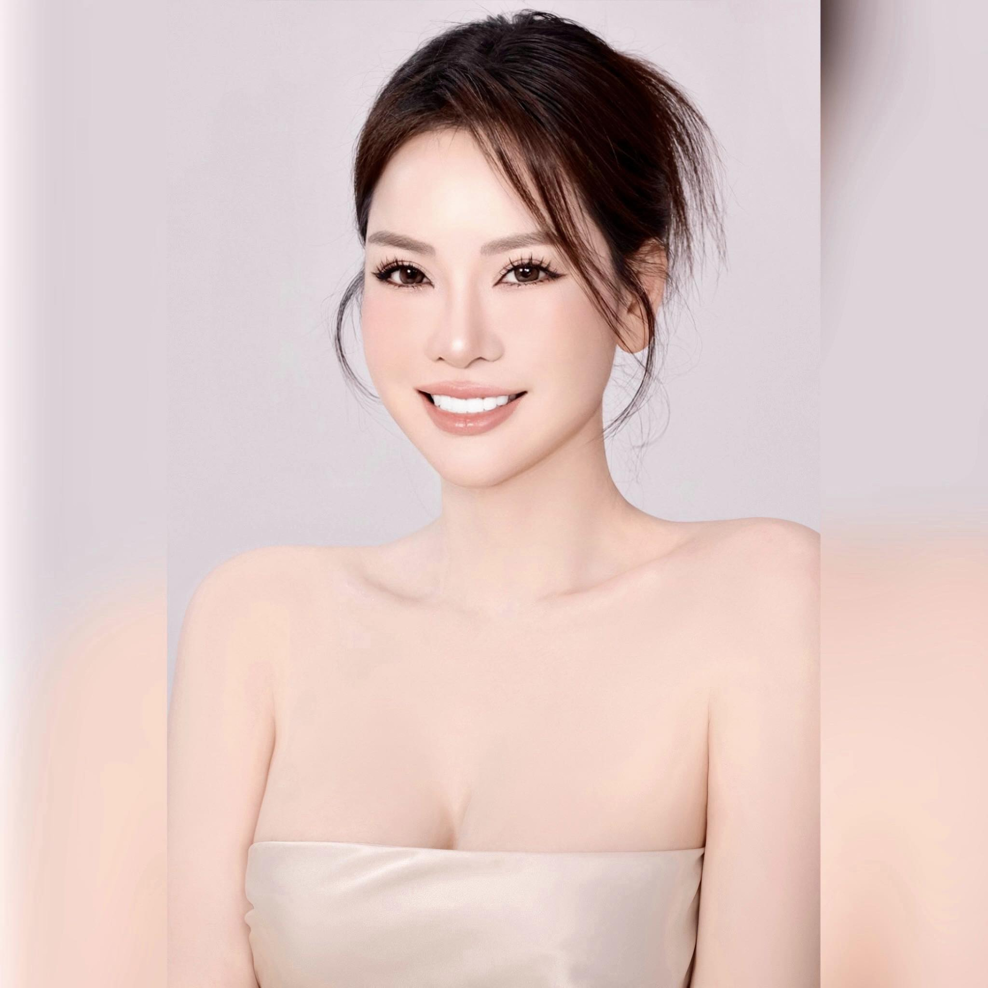 Nữ siêu mẫu Việt làm dâu hào môn khi lấy con trai tỷ phú Mỹ, đặt tên 2 con chuẩn Việt Nam rất đặc biệt - ảnh 1