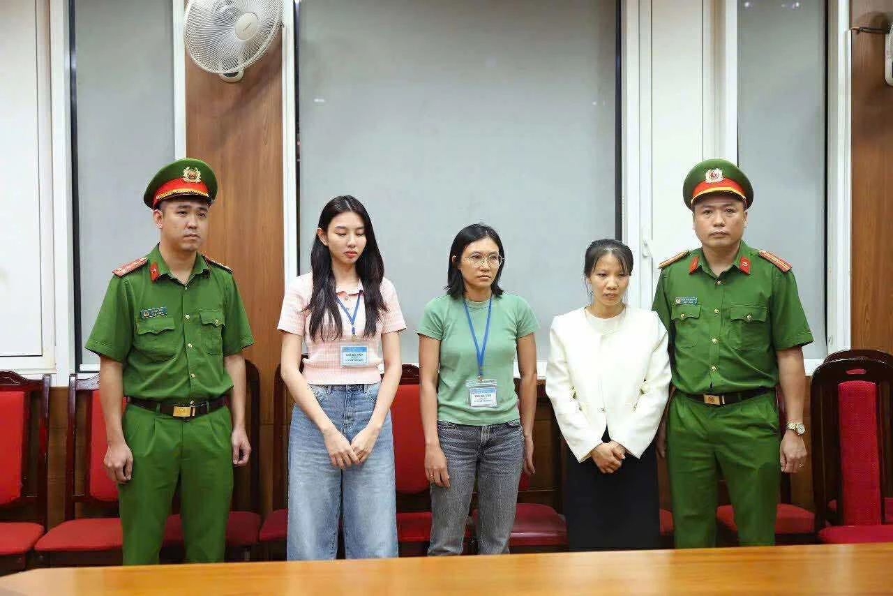 Khởi tố, bắt giam hoa hậu Nguyễn Thúc Thùy Tiên - ảnh 1
