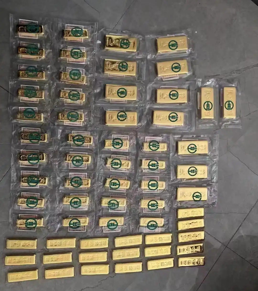Tịch thu 38 kg vàng, trị giá 53 tỷ đồng trong căn nhà của đôi vợ chuyên livestream bán thực phẩm chức năng - ảnh 2