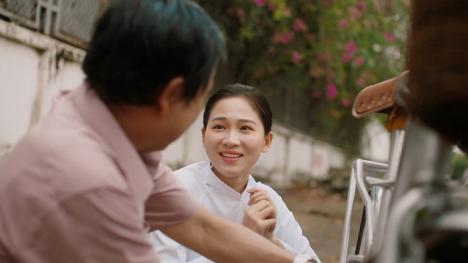 Vũ Cát Tường mang hơi ấm gia đình vào MV Bên Nhau Mình Là Nhà - ảnh 1