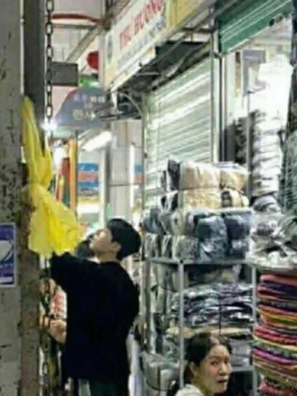 Tiếp viên hàng không Việt Nam đối mặt phản ứng trái chiều khi tiết lộ về cuộc gặp gỡ với Jimin và Jungkook của BTS - ảnh 3
