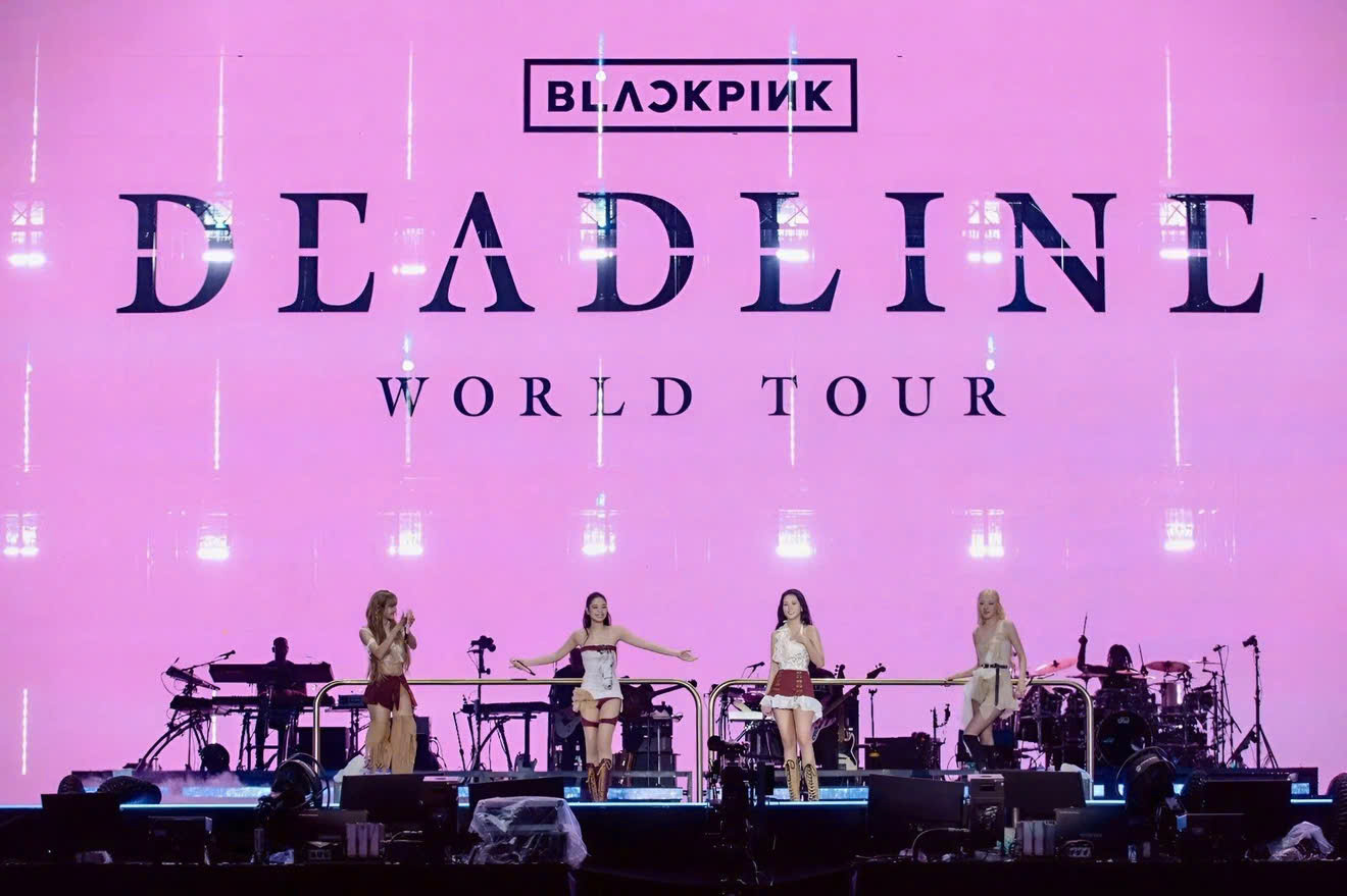 Hai đêm diễn đánh dấu sự trở lại của BlackPink chìm trong tranh cãi