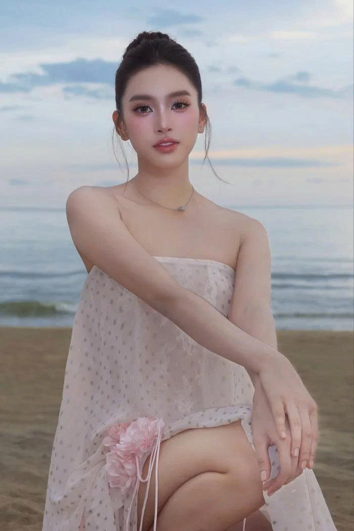 Hoa hậu Tiểu Vy phải lên mạng “cầu cứu” vì bị xúc phạm - ảnh 3