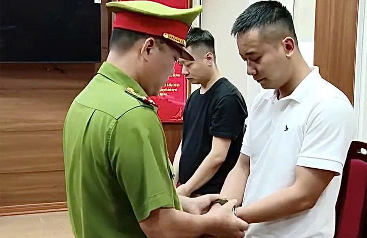 Quang Linh bị khởi tố và bắt tạm giam vào đầu tháng 4 vừa qua