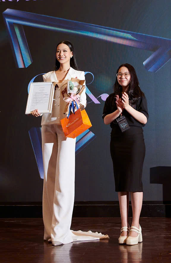 Nghi vấn Bảo Ngọc đại diện Việt Nam chinh chiến tại Miss World 2025: Sở hữu chiều cao 1m86, IELTS 8.0, loạt thành tích khủng - ảnh 3