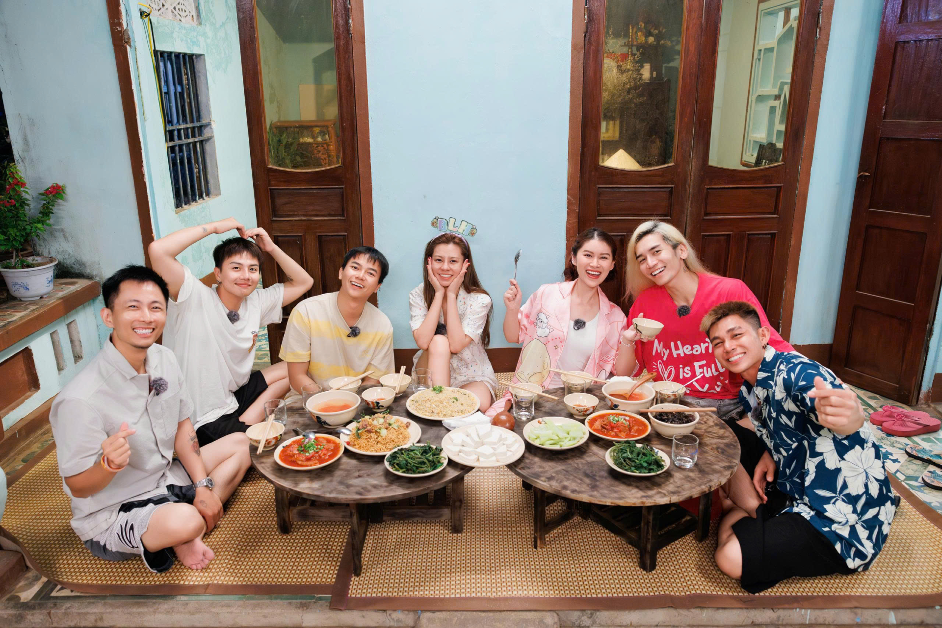 'Gia đình Haha' làm tiệc chia tay Duy Khánh vì lịch trình cá nhân - ảnh 6
