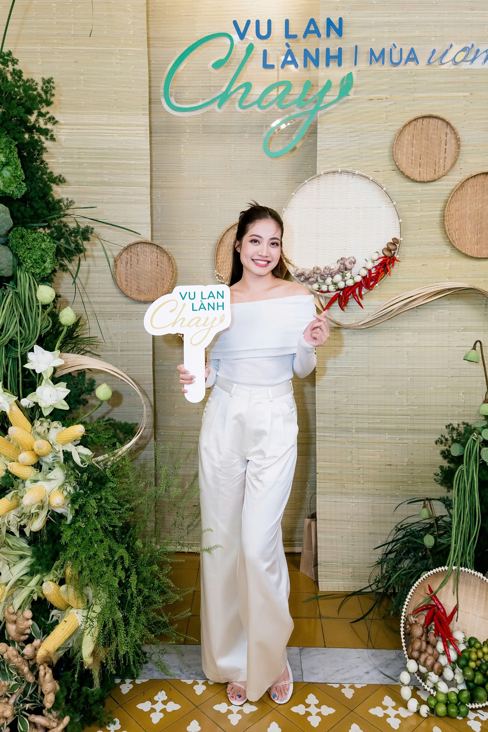 Người đẹp Biển Ninh Hoàng Ngân chia sẻ công dụng của việc ăn chay trước thềm Vu lan - ảnh 1