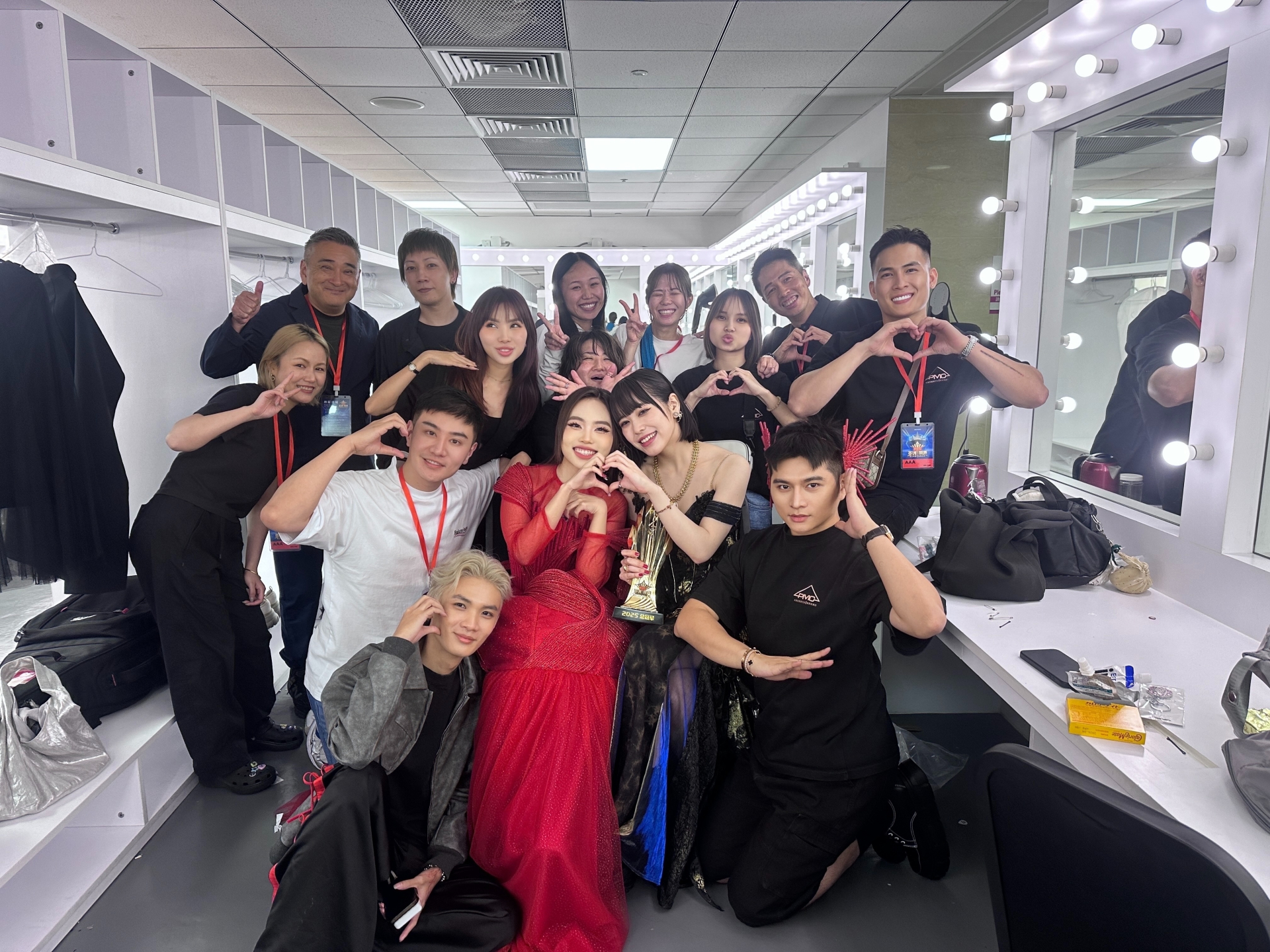Chuyên gia makeup Khoa Nguyễn chia sẻ quá trình biến hóa Phương Mỹ Chi tại Sing! Asia - ảnh 1