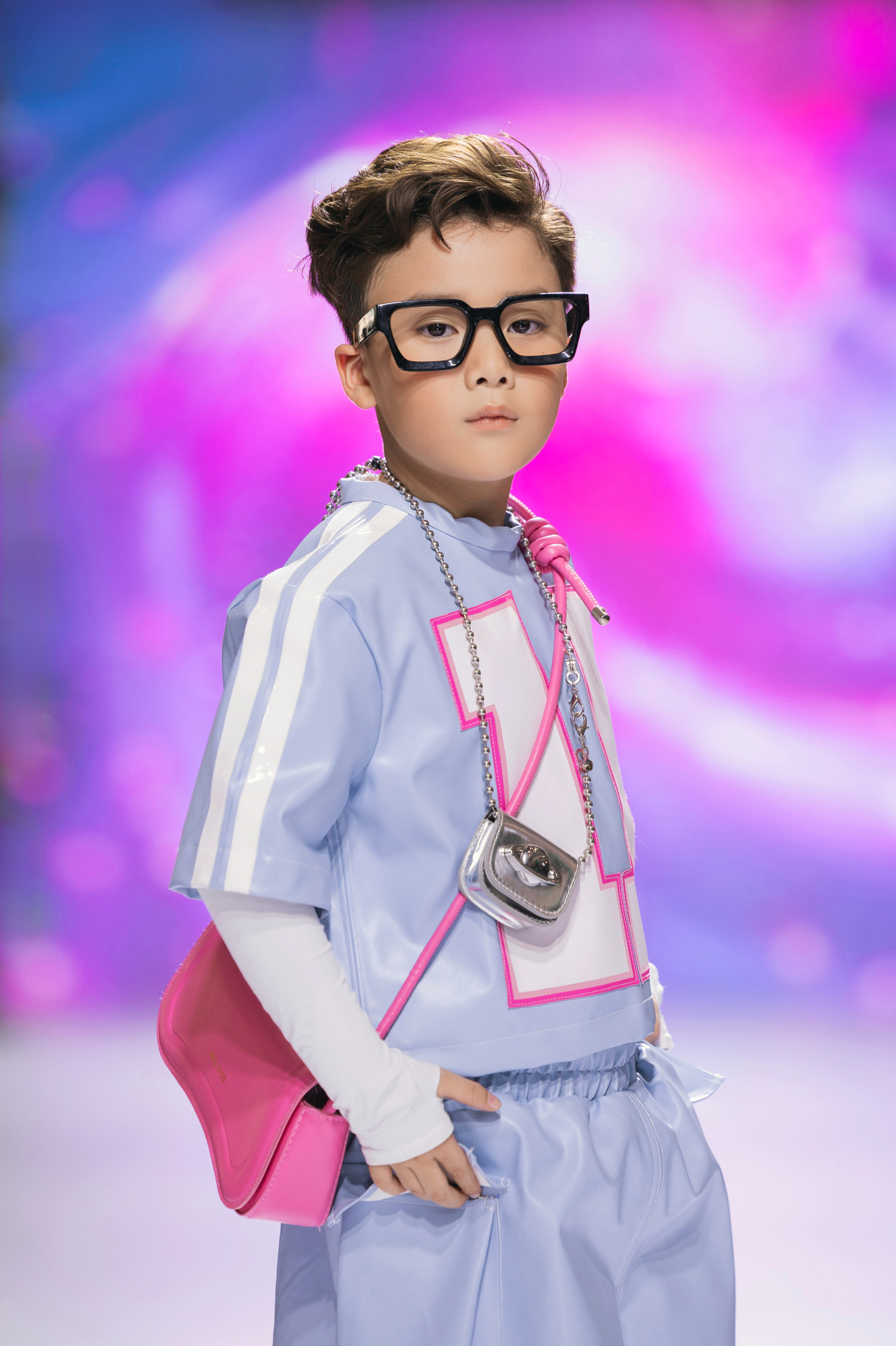 NTK Ada Anh Trương gây ấn tượng với bộ sưu tập “Pink League” tại Destination Runway Fashion Week 2025 - ảnh 4