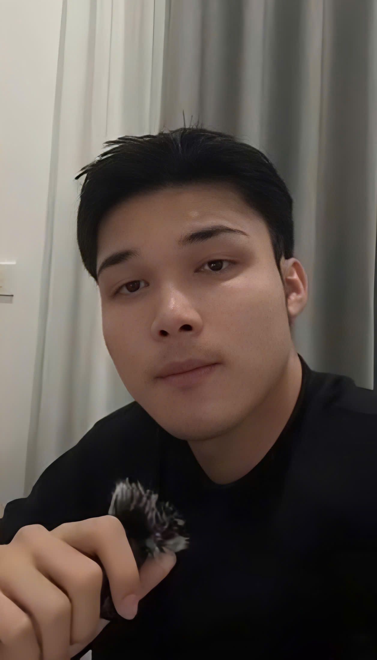 Đăng clip kể khổ vì có chị gái nổi tiếng, em trai Hòa Minzy phải lên tiếng xin lỗi vì vướng phải nhiều chỉ trích - ảnh 2