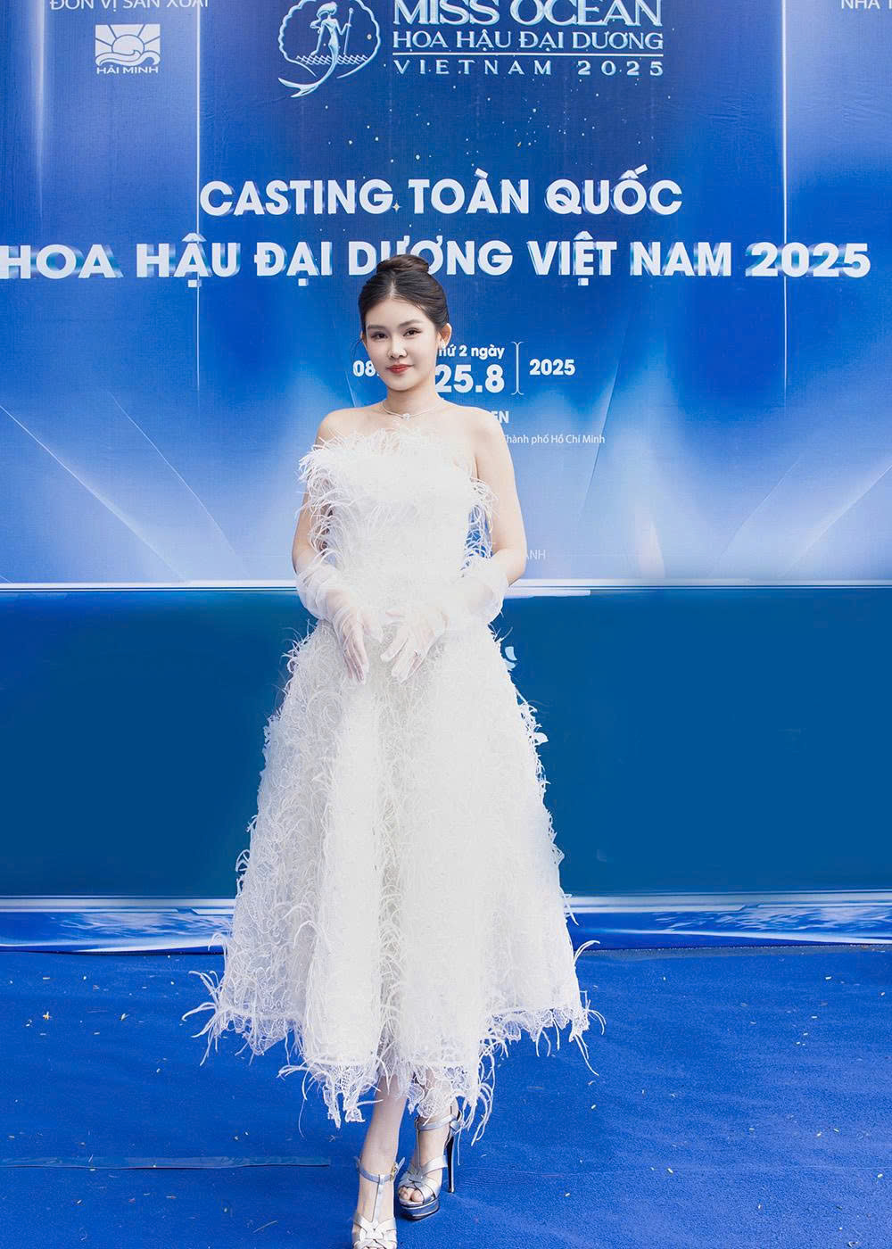 Hơn 1 triệu người phải xem lại lần 2 khoảnh khắc nhỏ mắt của Hoa hậu Đại dương vì thấy sai sai - ảnh 3