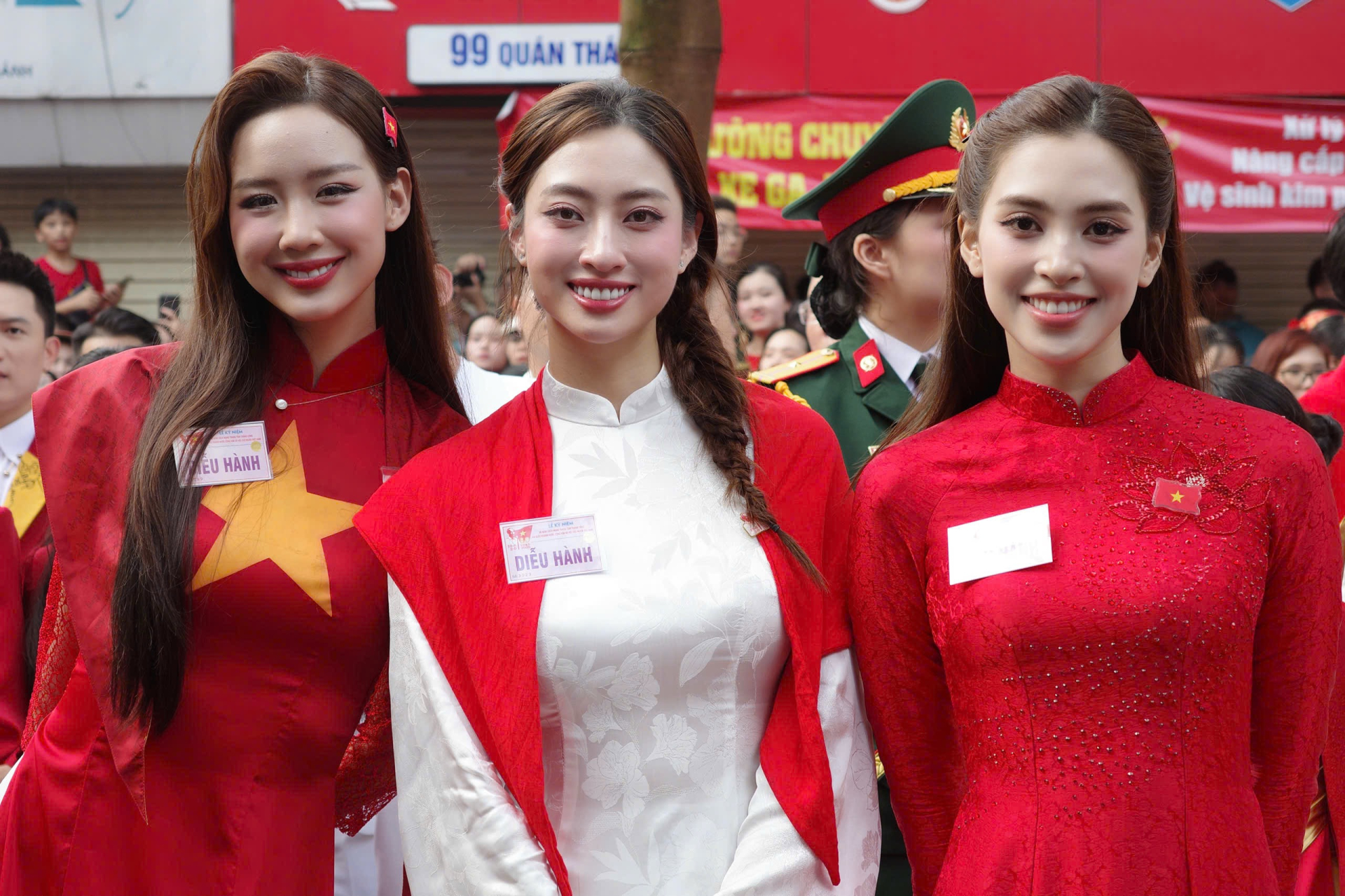 Hoa hậu Tiểu Vy, Thuỳ Linh, Bảo Ngọc góp mặt trong khối Văn hoá - Thể thao tại lễ diễu binh.
