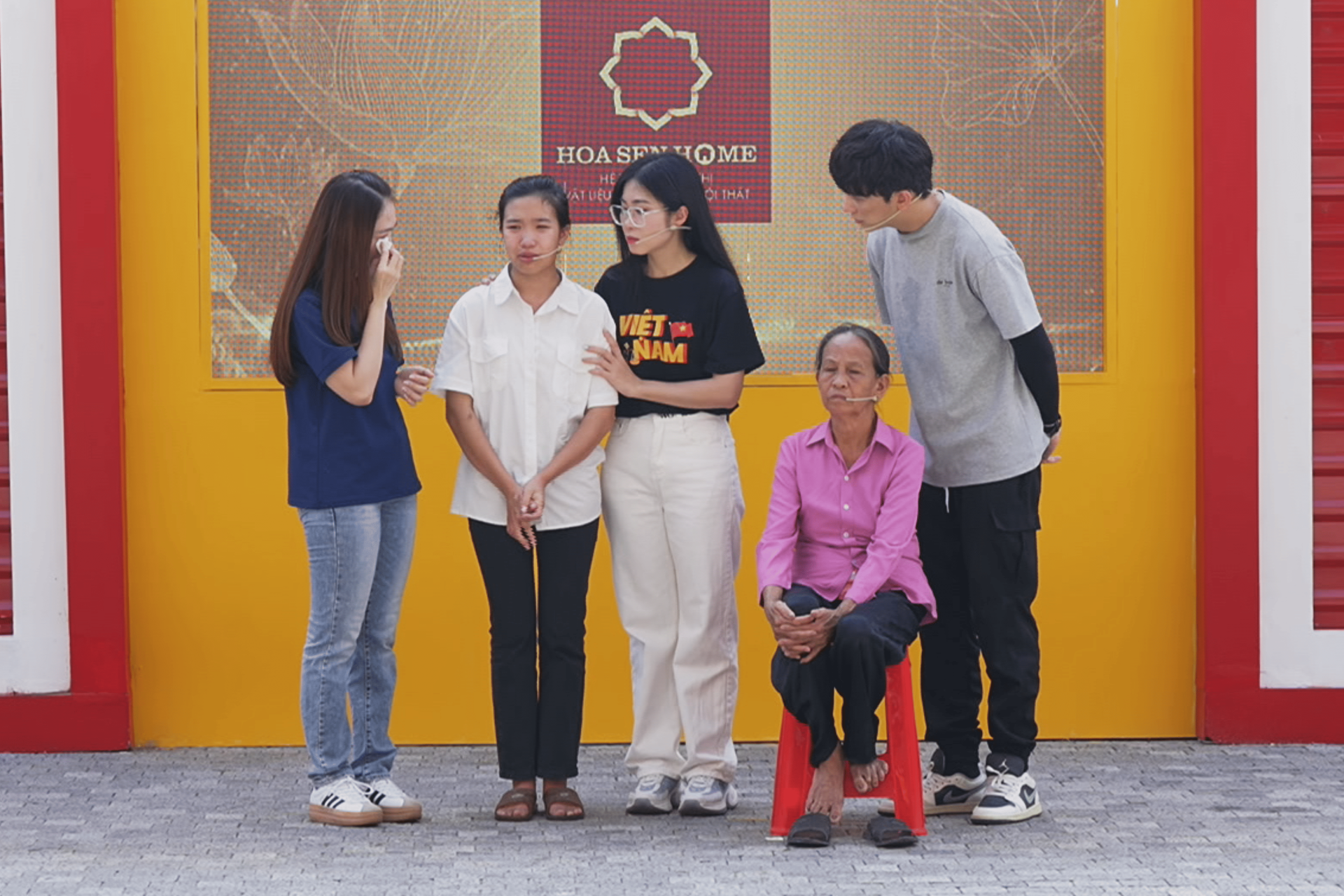 Bảo Châu tại Mái ấm gia đình Việt.