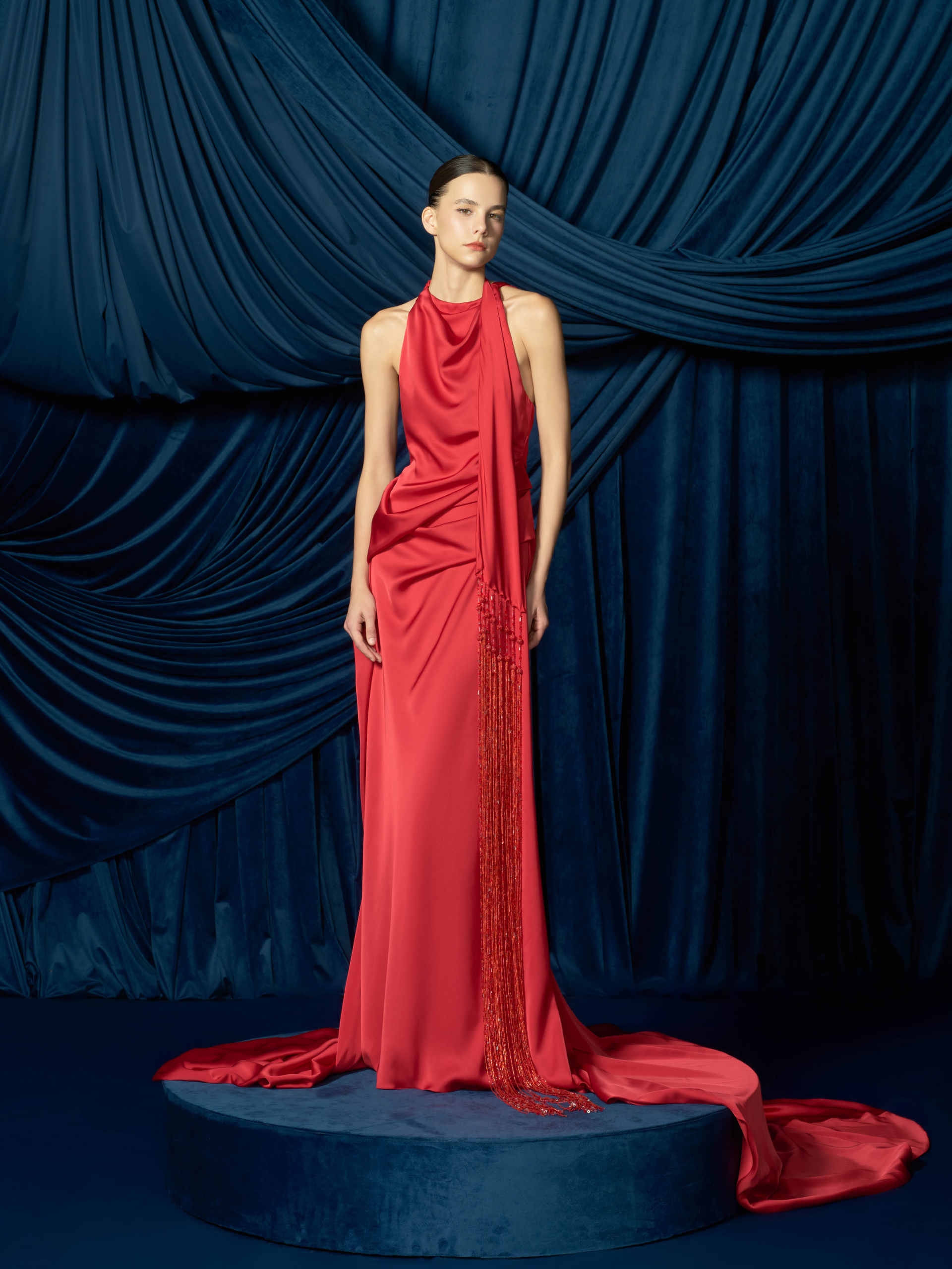 3 trong 10 mẫu đồ cưới trong BST Bridal FW25.