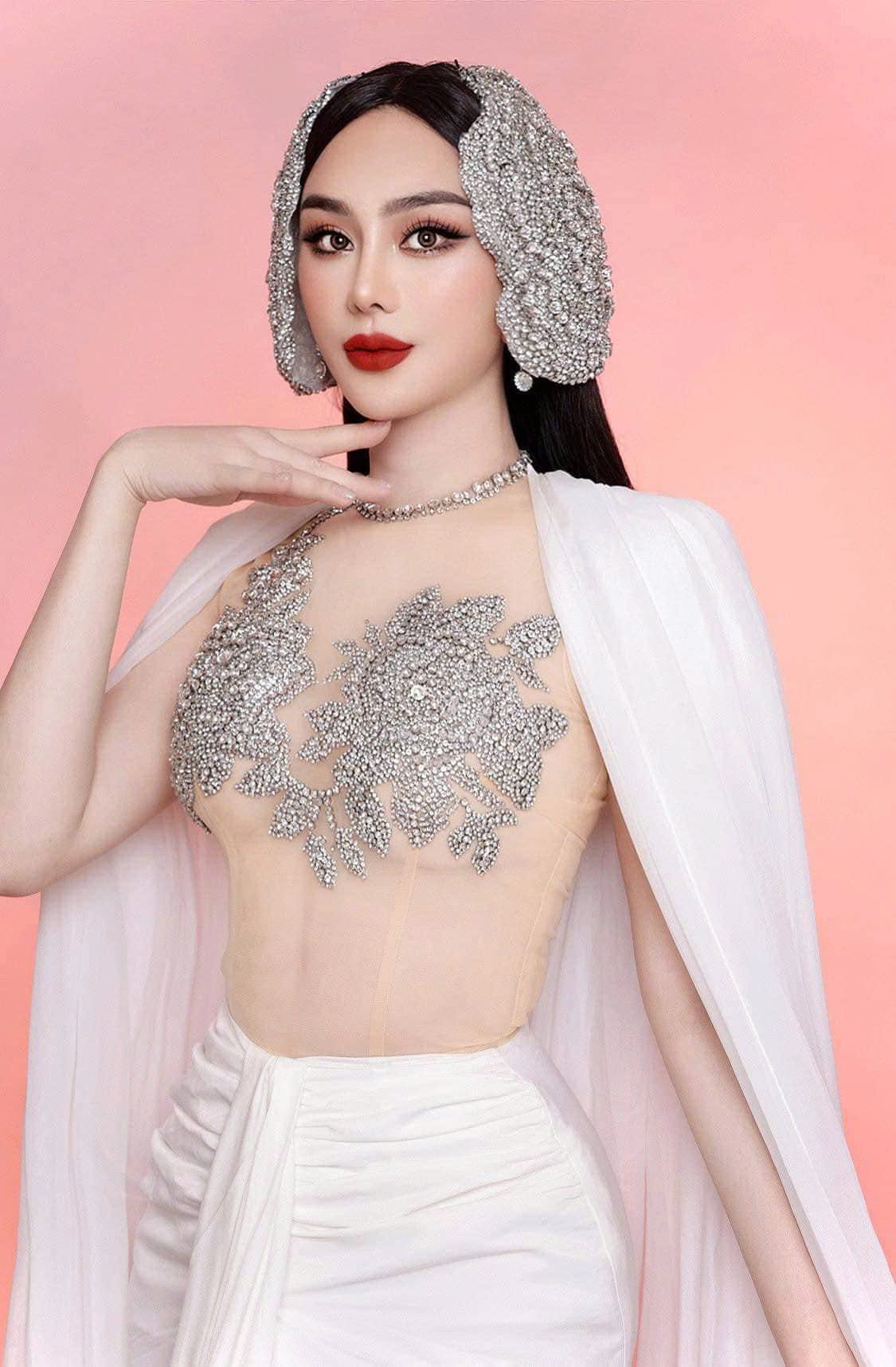 Lâm Khánh Chi gây chú ý với diện mạo sau phẫu thuật thẩm mỹ - ảnh 4