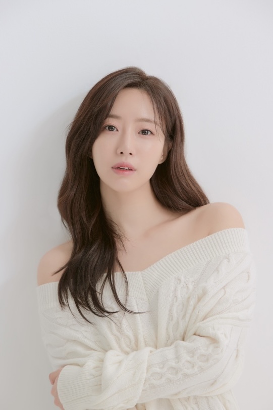 EunJung (T-ARA) bất ngờ lên xe hoa cùng đạo diễn phim - ảnh 3