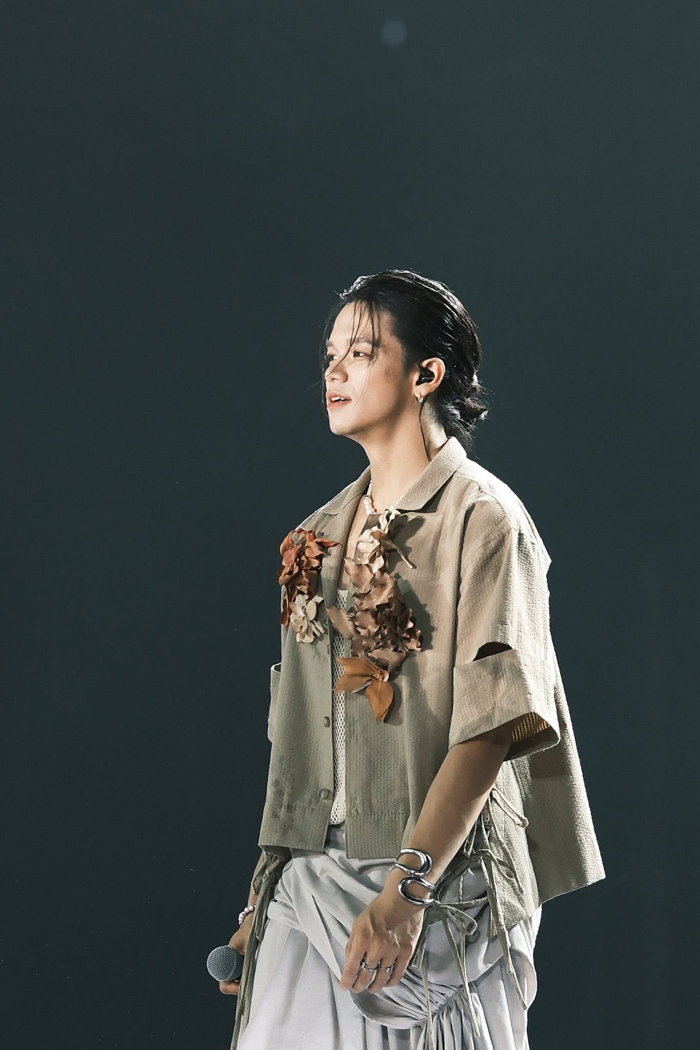 (S)TRONG Trọng Hiếu “bật mood” nghiêm khắc khi xuất hiện tại Tân Binh Toàn Năng - ảnh 5