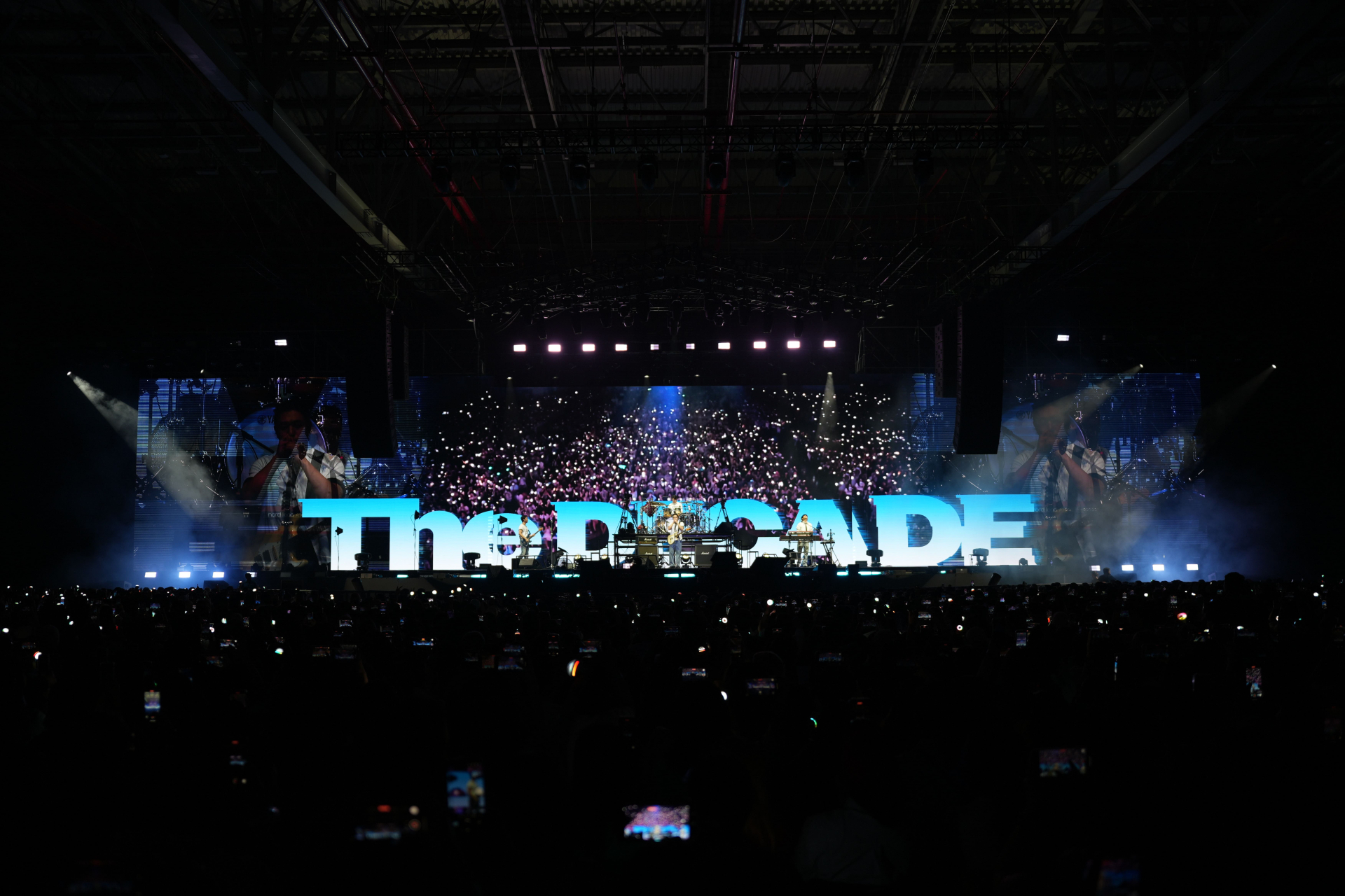 DAY6 cháy hết mình cùng fan Việt trong đêm concert “The Decade” tại TP. Hồ Chí Minh - ảnh 1